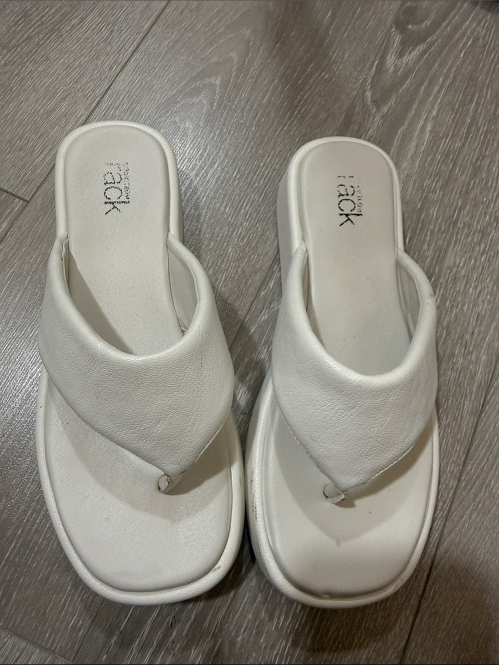 NORDSTROM RACK Padded Thong Sandals for Women US6